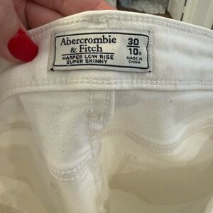 Abercrombie & Fitch Women's Cream Harper Low Rise Super Skinny Jeans